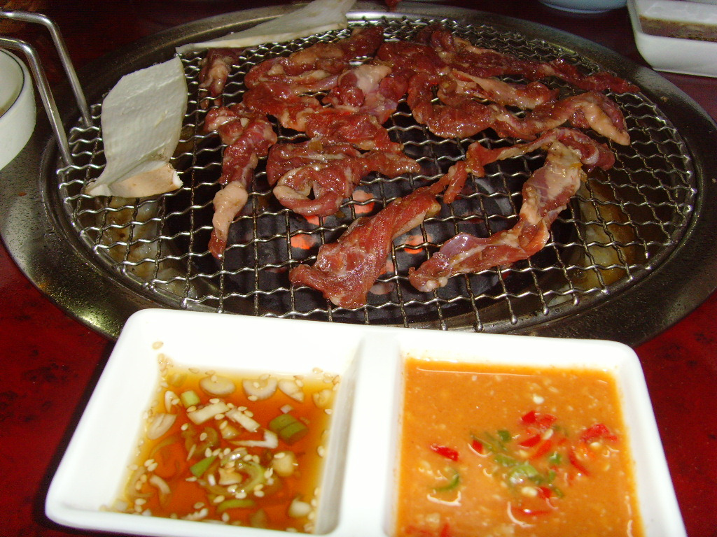돈돼지연탄구이 이미지
